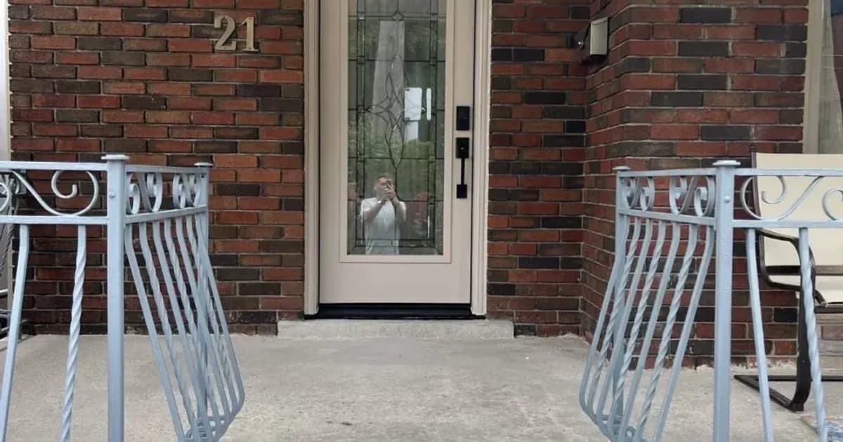 Entry door handle and hardware in Vaughan, Ontario